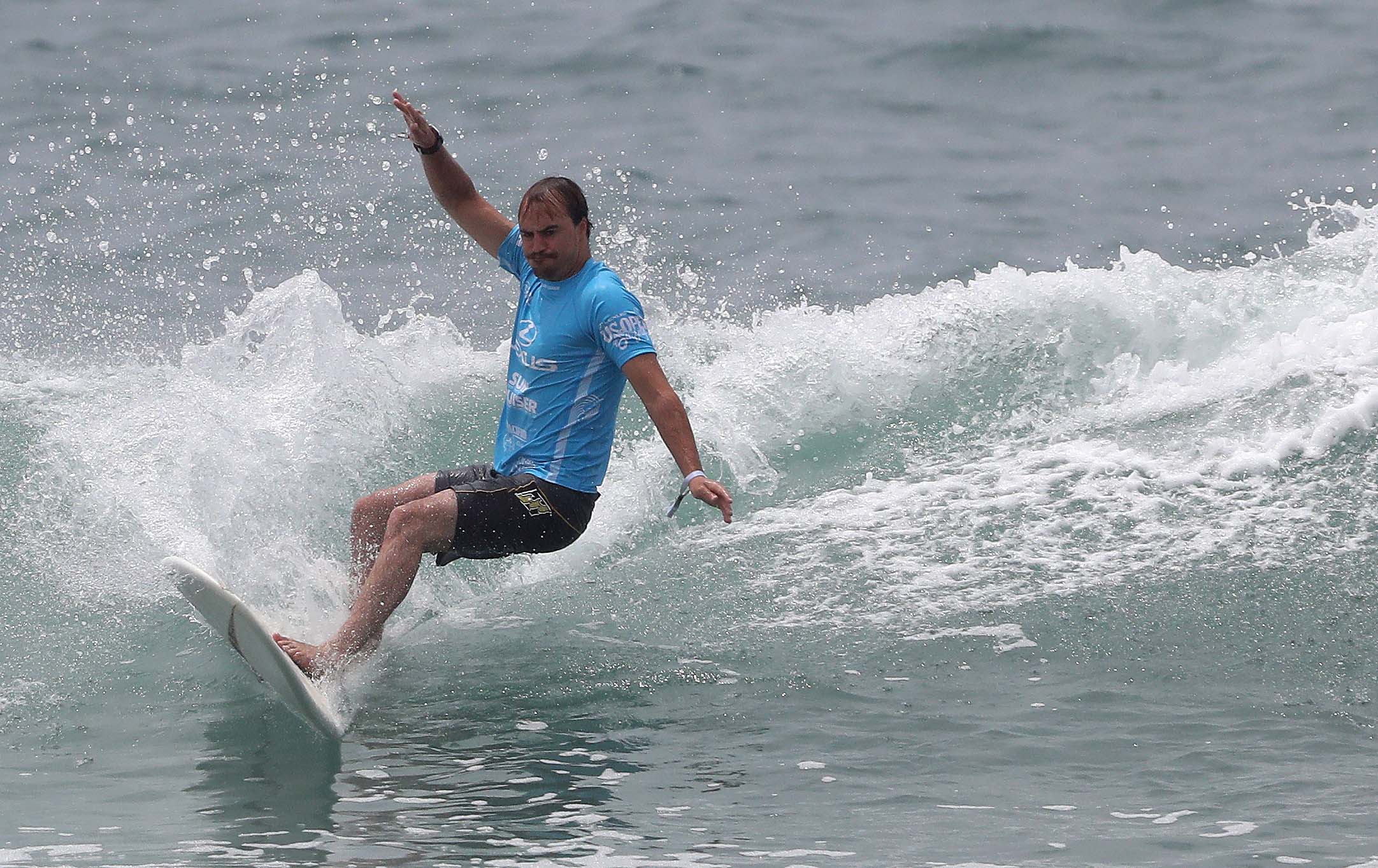 Surf — Inaldo Pérez