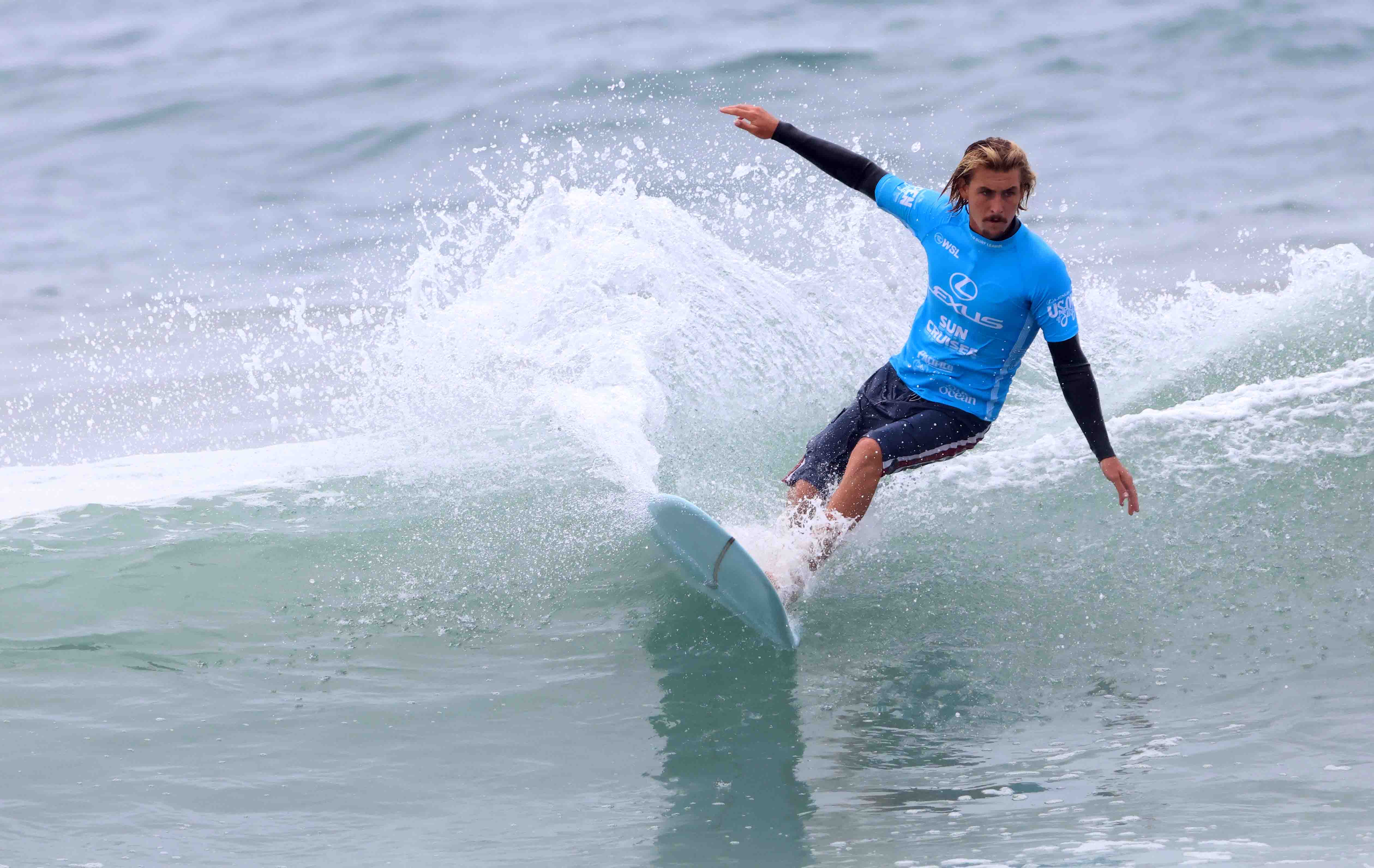 Surf — Inaldo Pérez