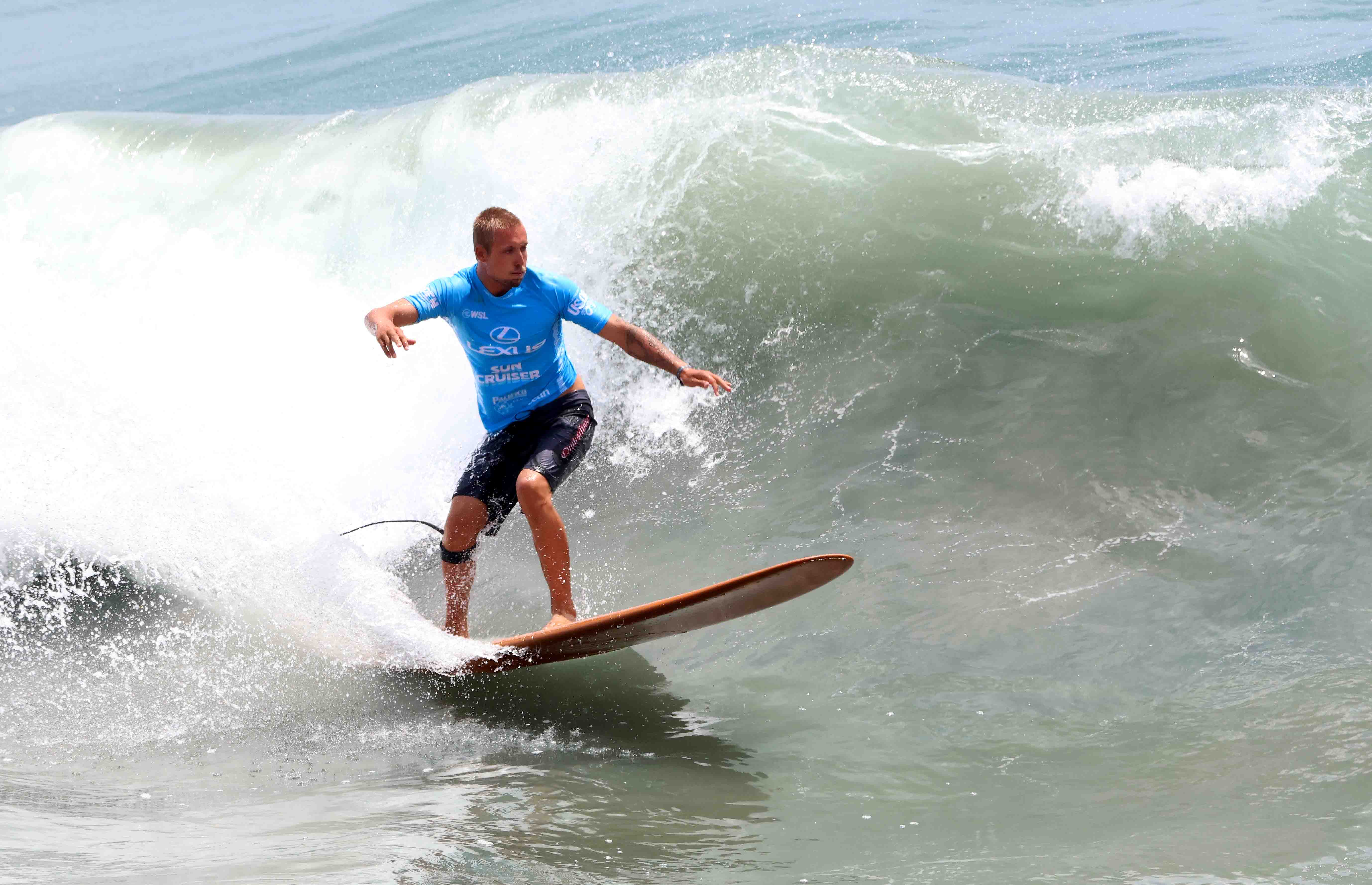 Surf — Inaldo Pérez