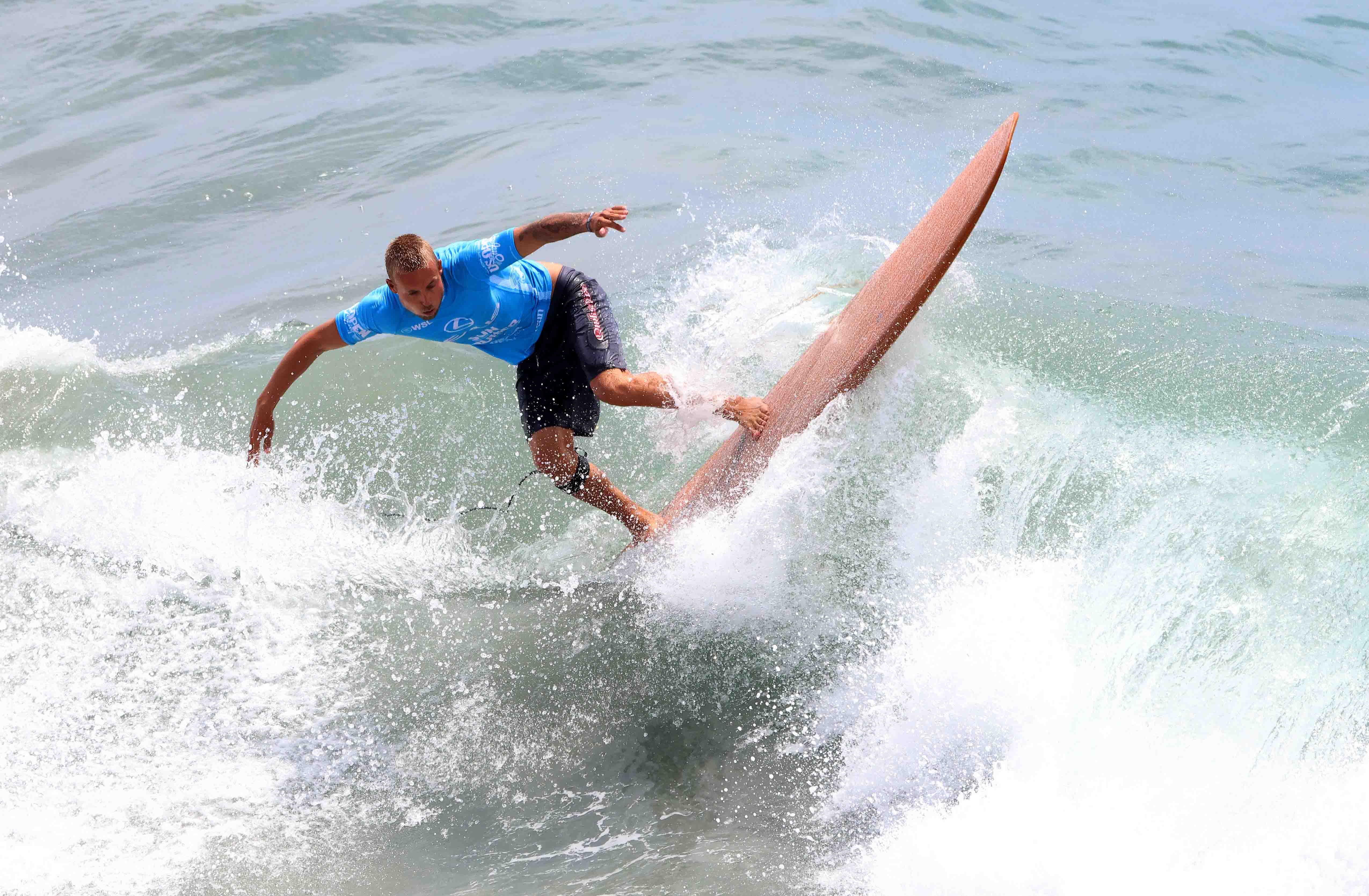 Surf — Inaldo Pérez